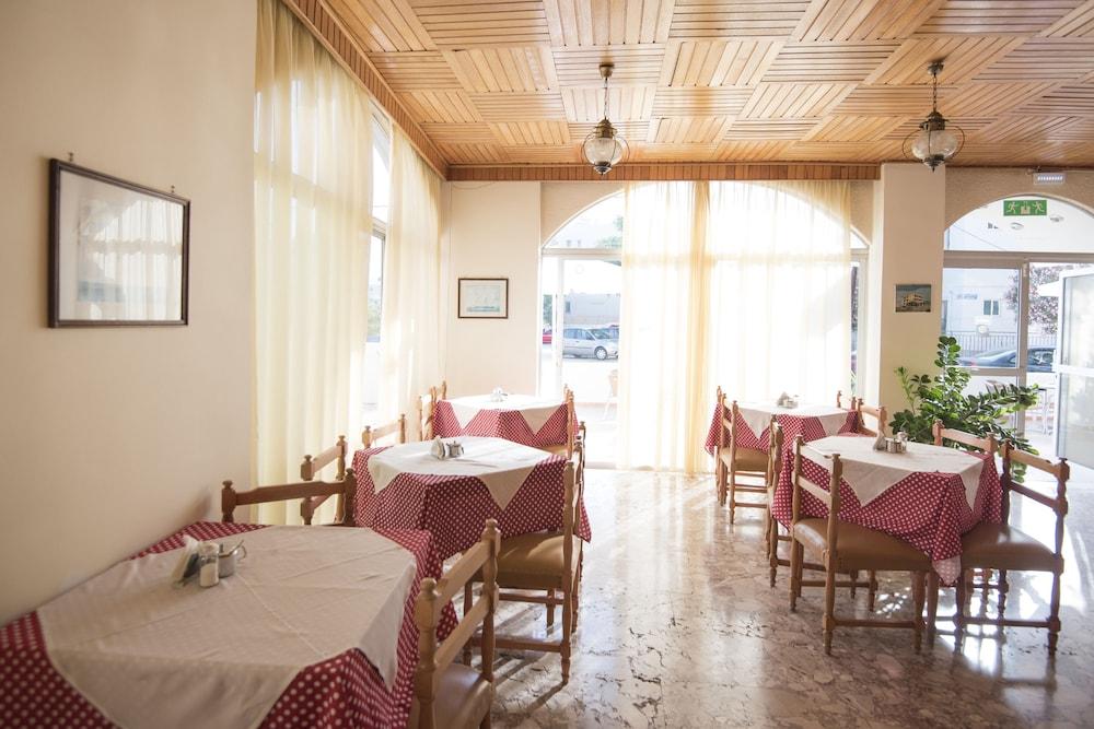 Captain'S Hotel Kos Town Exterior photo